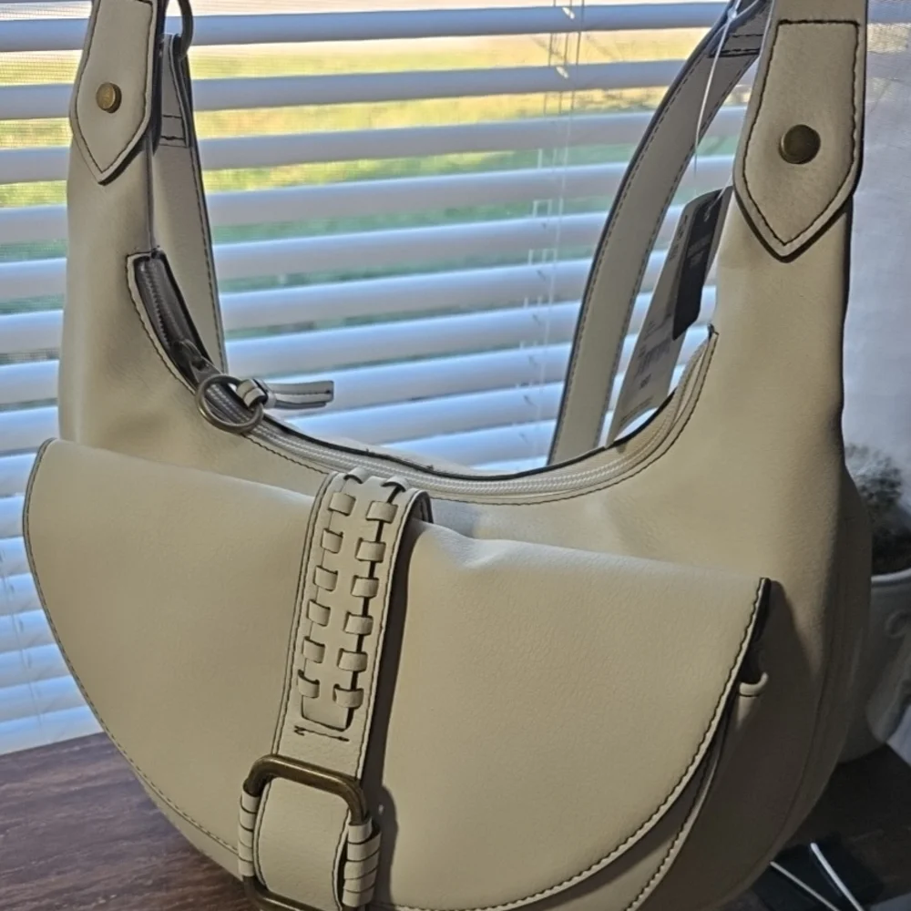 A.N.A. A New Approach Cream Crossbody Shoulder Bag Adjustable Strap NWT‎
